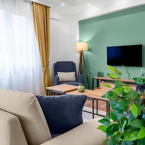 Bright & Cozy 2br Located In The Heart Of Living اسطنبول